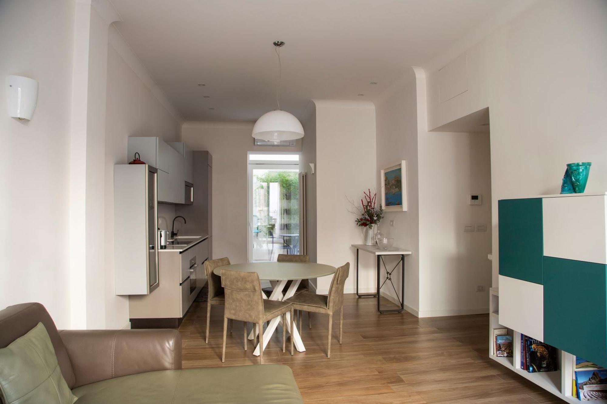 La Casa Di Nausicaa - Aurora Apartment เรจโจ ดี คาลาเบีย ภายนอก รูปภาพ